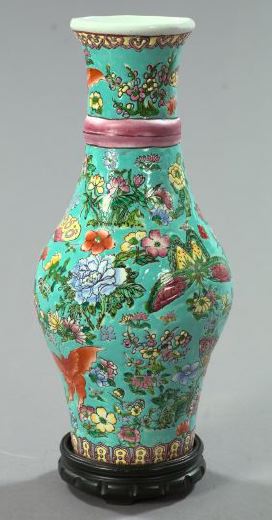 Appraisal: Kuang Hsu Brilliantly Glazed Porcelain Vase first quarter th century