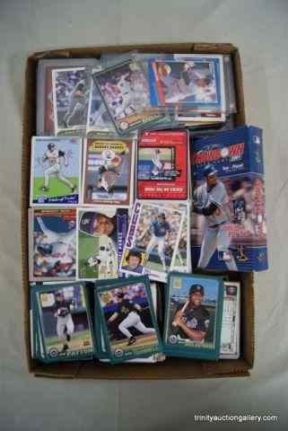 Appraisal: Vintage Modern Era Baseball Cards This is from a collection