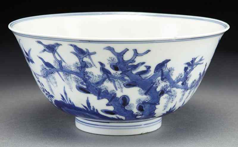 Appraisal: Chinese Qing Kangxi blue and white porcelain bowldepicting magpies and