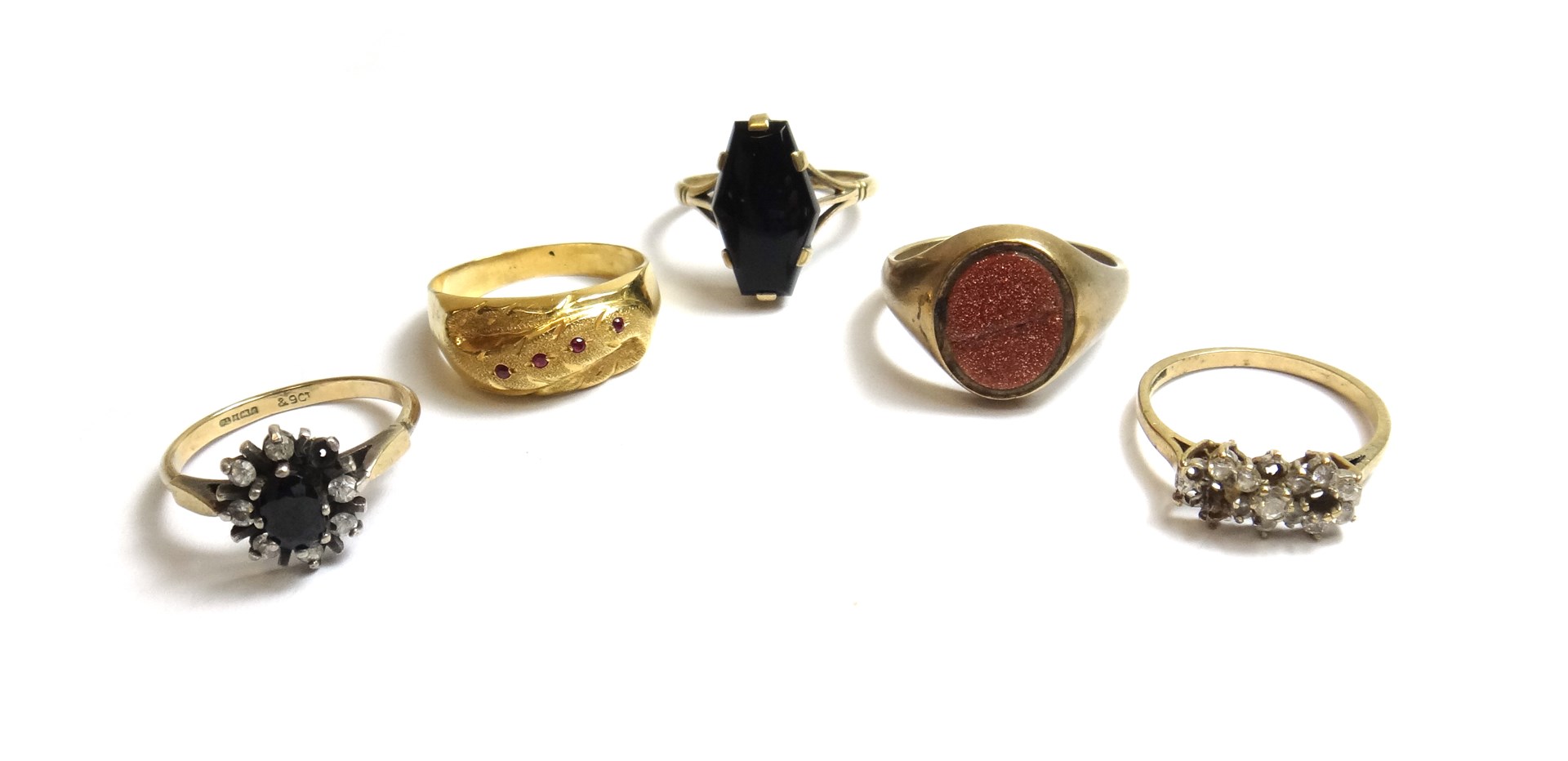 Appraisal: A ct gold and goldstone set signet ring a ct