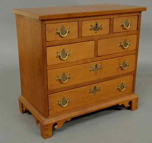 Appraisal: Miniature Chippendale style chest of drawers th c with dovetailed