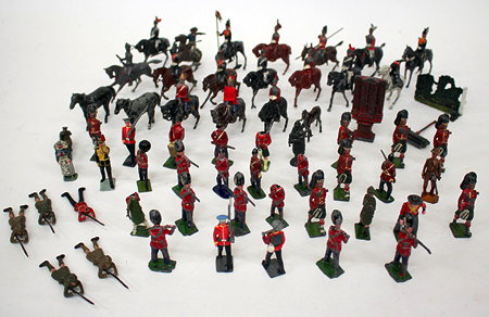 Appraisal: A QUANTITY OF VARIOUS OLD DIE CAST CAVALRY SOLDIERS cowboys