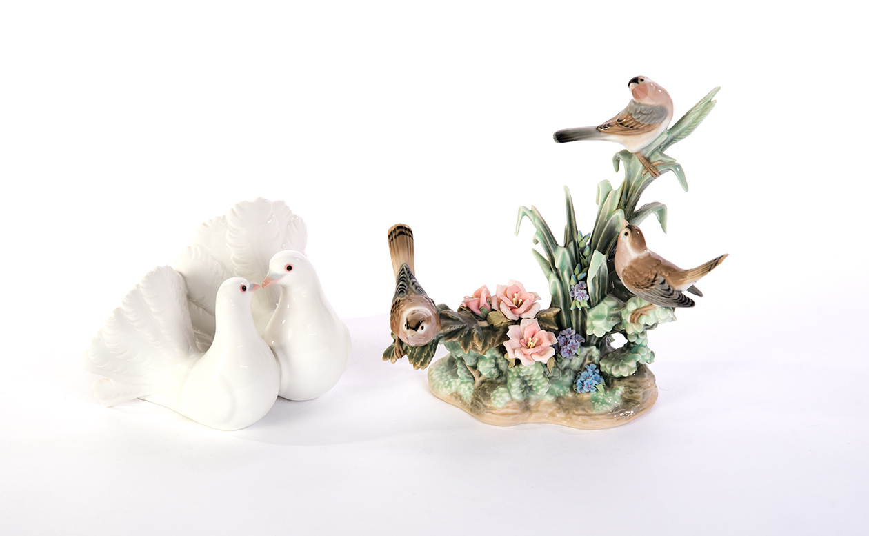 Appraisal: TWO PORCELAIN LLADRO FIGURES OF BIRDS Spain nd half- th