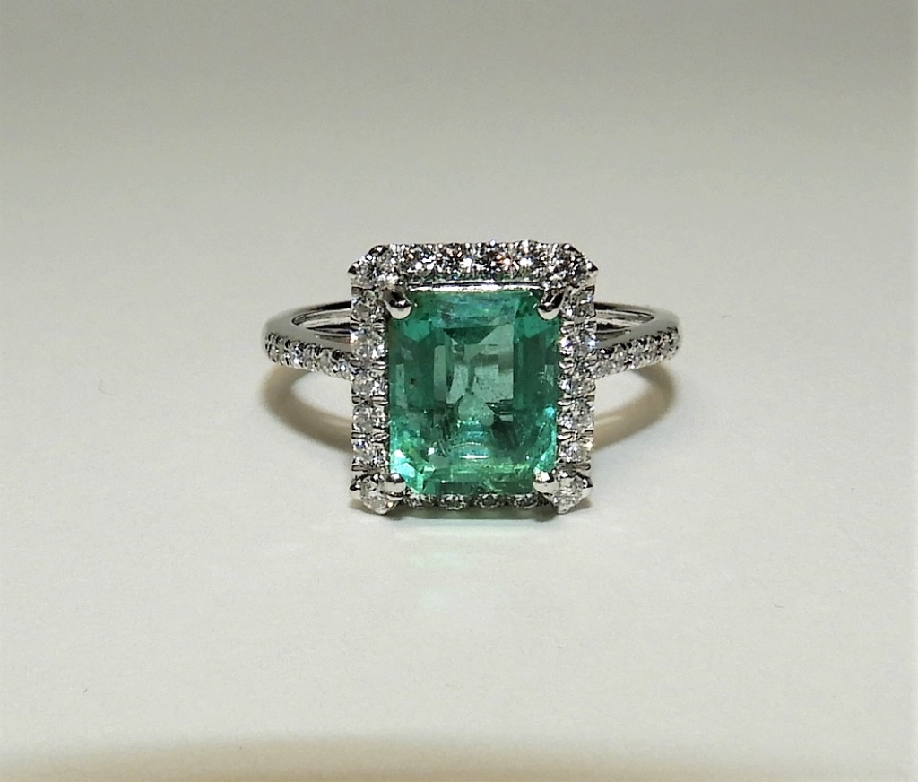 Appraisal: FINE CT EMERALD DIAMOND PLATINUM RING United States Contemporary ct