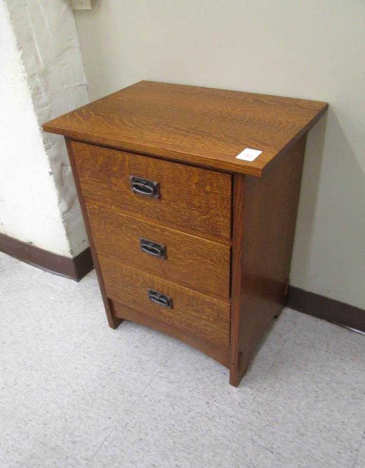 Appraisal: CRAFTSMAN STYLE OAK NIGHTSTAND Warren Hile Studios Mission Concepts Line