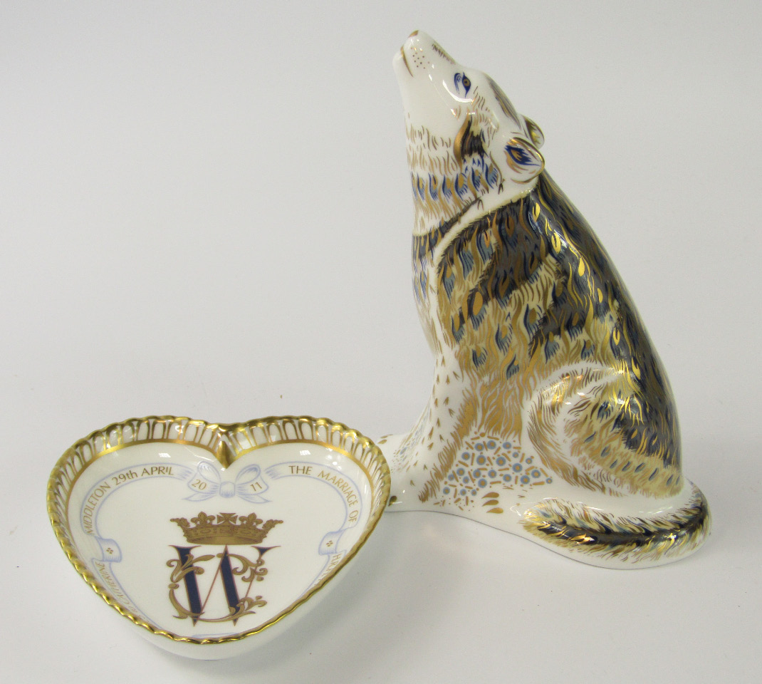 Appraisal: A Royal Crown Derby Imari paperweight modelled as the Wolf