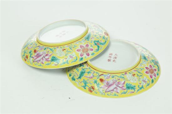 Appraisal: PAIR OF EXPORT PLATES China - porcelain Vibrant yellow with