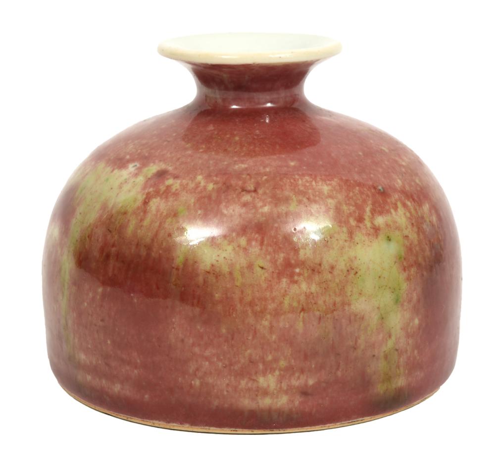 Appraisal: Chinese glazed peach-bloom beehive shaped scholar's water pot Widened body