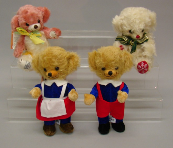 Appraisal: Lot of tagged English Merrythought mohair Cheeky bears Pair of