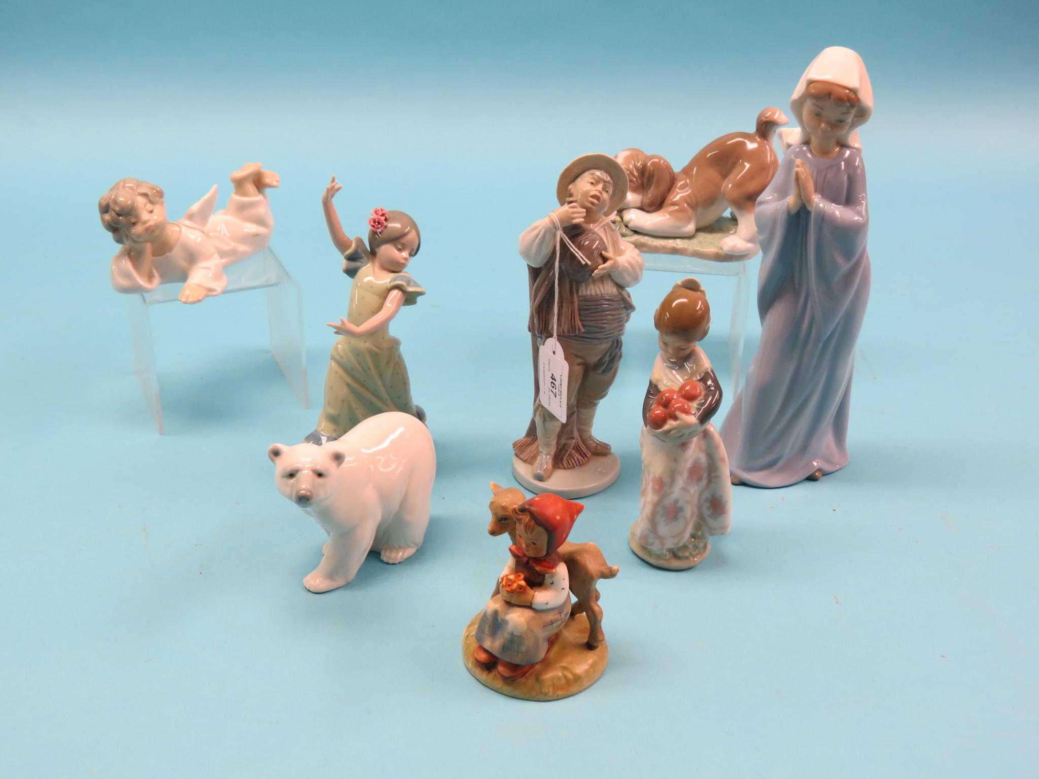 Appraisal: Six various Lladro models a Nao young nun and a