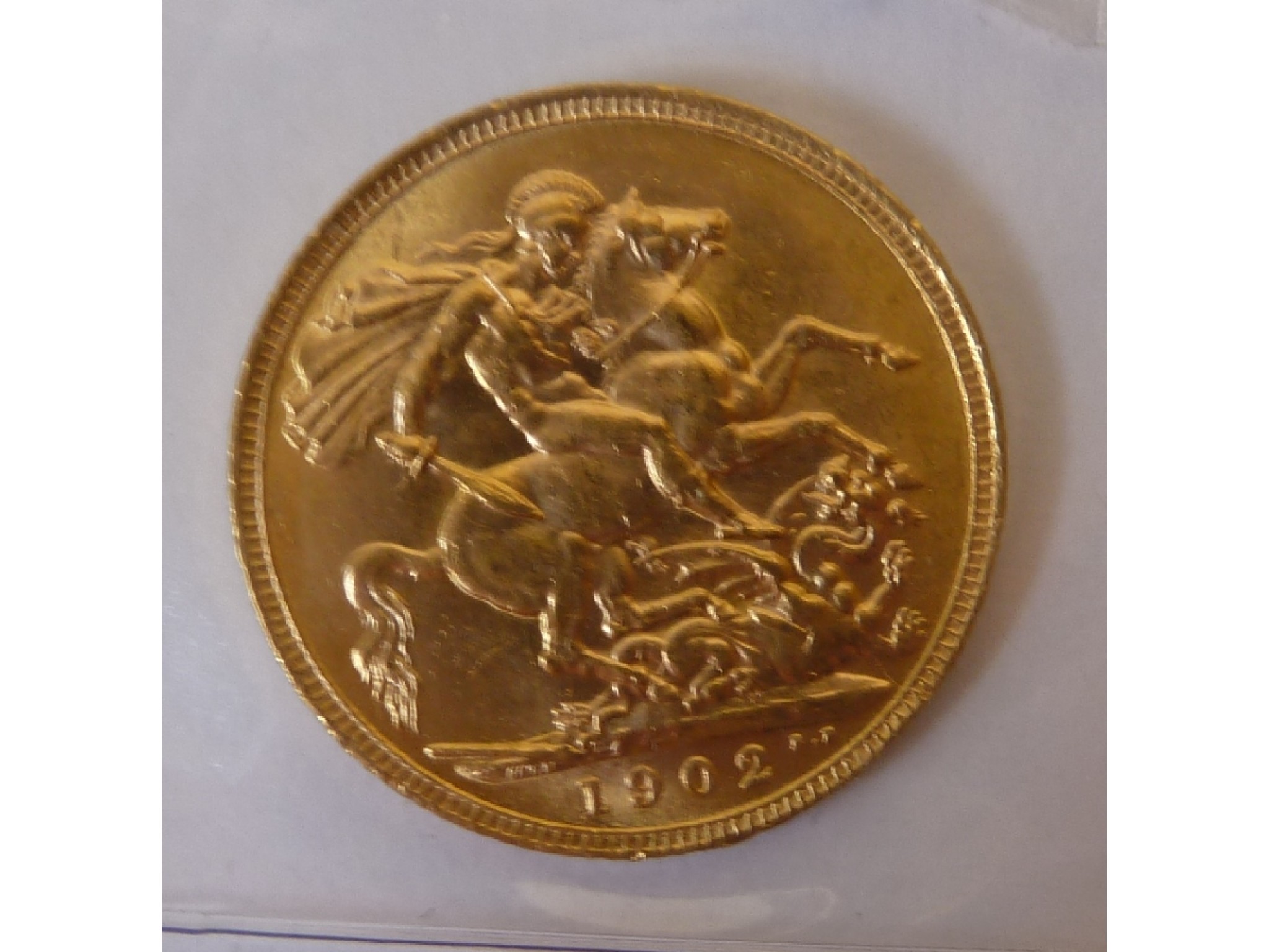 Appraisal: AN EDWARD VII GOLD SOVEREIGN uncirculated