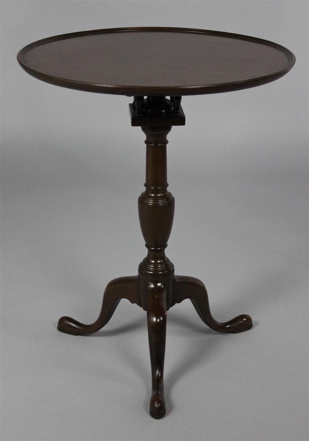 Appraisal: KITTINGER COLONIAL WILLIAMSBURG CW DISHED TOP MAHOGANY TILT TOP TABLE