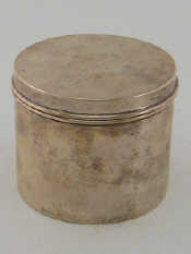 Appraisal: An Edwardian plain silver drum-shaped tobacco jar with pull-off cover