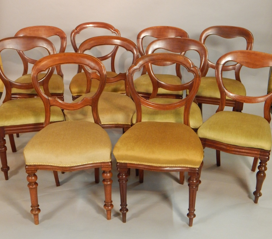 Appraisal: A Harlequin set of twelve Victorian balloon back mahogany chairs