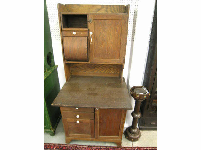 Appraisal: Oak Hooiser Style Kitchen Cabinet with flour bin