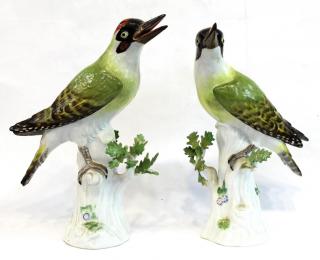 Appraisal: Pair of Large Meissen Porcelain Woodpeckers A facing pair of