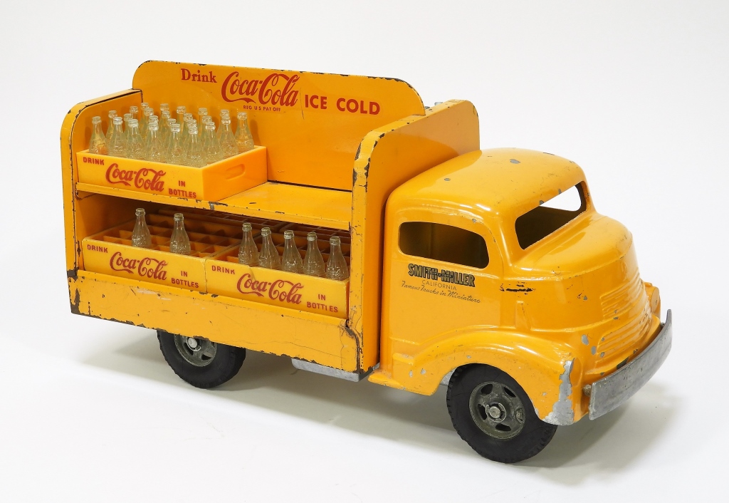 Appraisal: C COCA-COLA SMITH-MILLER BOTTLE CARRIER TRUCK United States Circa Pressed