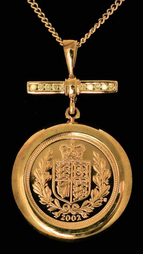 Appraisal: An Elizabeth II Half Sovereign in ct gold pendant mount