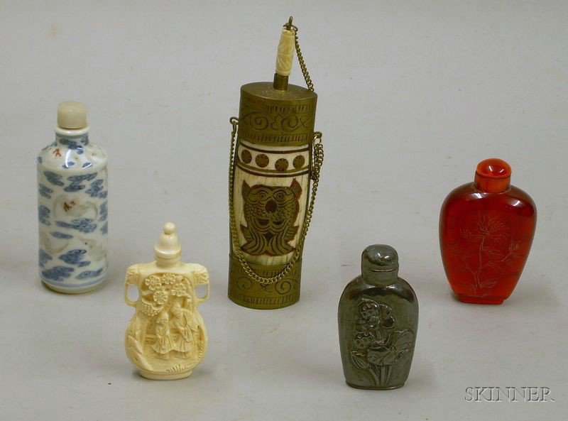 Appraisal: Five Snuff Bottles China a red glass with flower and