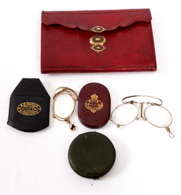 Appraisal: A Regency period red morocco leather cased necessaire containing a