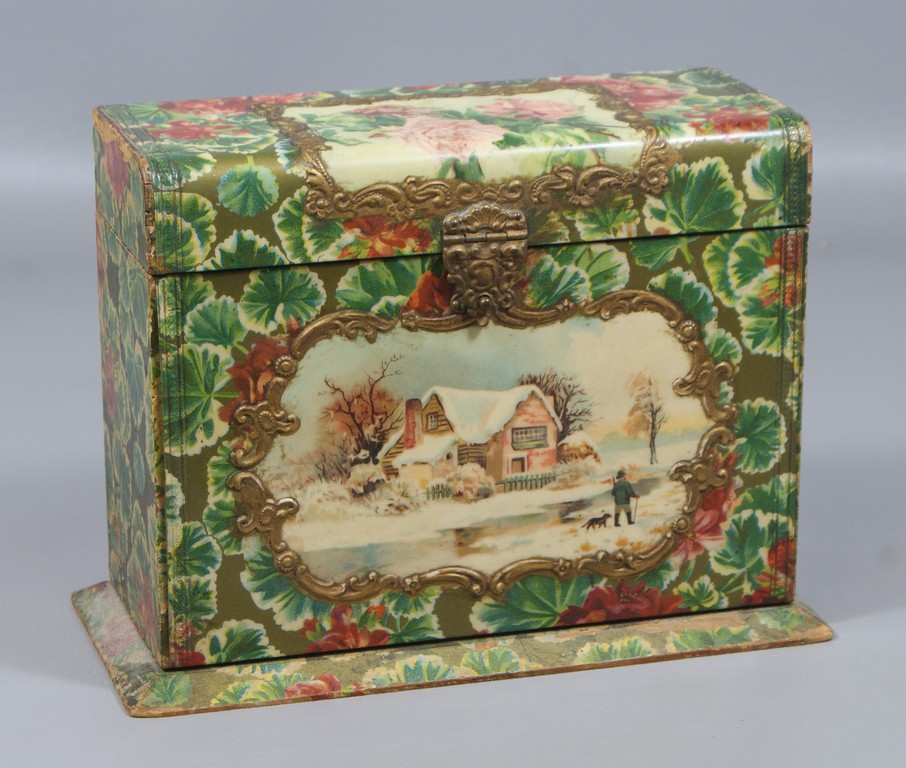 Appraisal: Victorian Celluloid and Paper Box with rose and winter scene