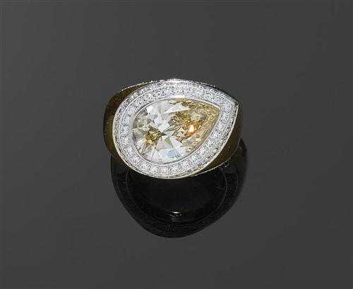 Appraisal: DIAMOND AND GOLD RING P CLARD Yellow and white gold