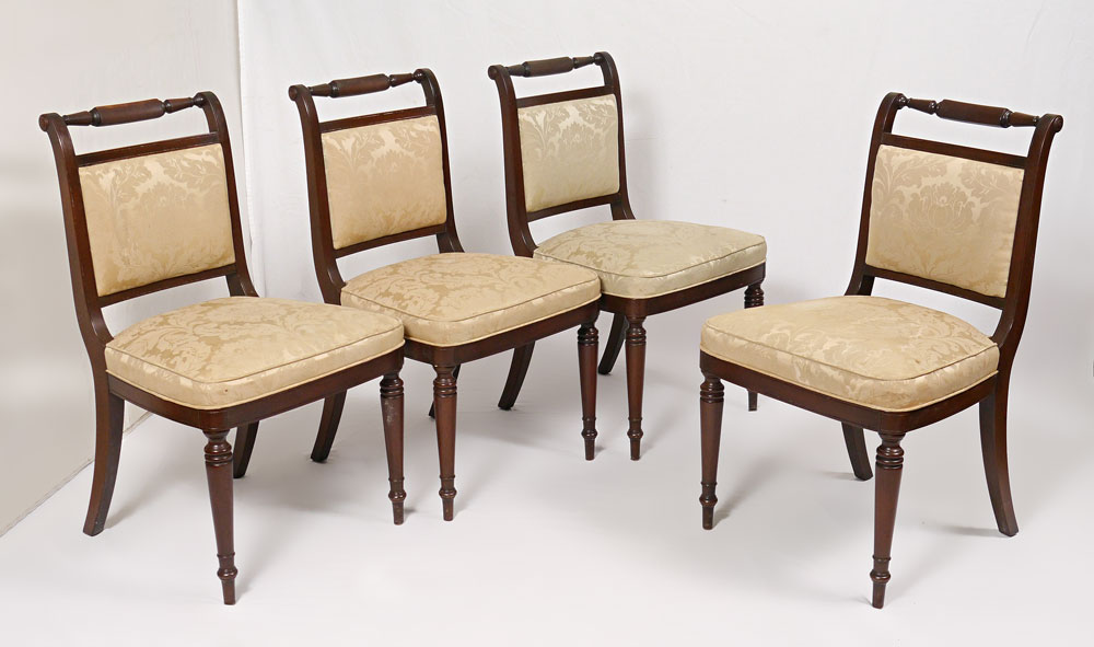 Appraisal: SET OF SIDE CHAIRS Shaped back turned top rail and