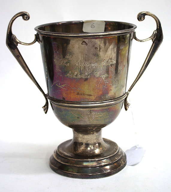 Appraisal: A SILVER TWIN HANDLED TROPHY CUP engraved the Culham Cup