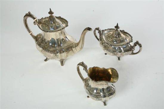 Appraisal: THREE PIECE STERLING SILVER TEA SET Reed Barton Hampton Court