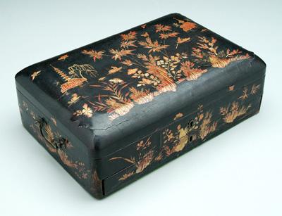 Appraisal: Chinese export lacquer box exterior decoration with iron red and