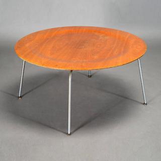 Appraisal: Charles Ray Eames Bent Plywood Dish Coffee Table Diameter inches