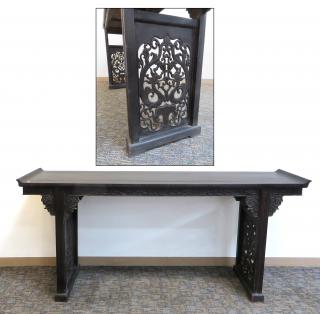 Appraisal: Zitan Altar Table Zitan Altar Table Alter table of solid