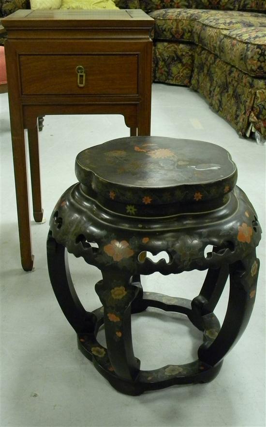 Appraisal: Lacquered stand with Chinosiere decoration in polychrome on black ''