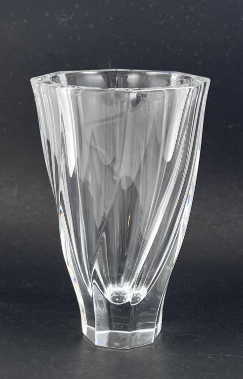 Appraisal: ORREFORS LARGE RESIDENCE CRYSTAL SWIRL VASEOrrefors Sweden Residence crystal glass