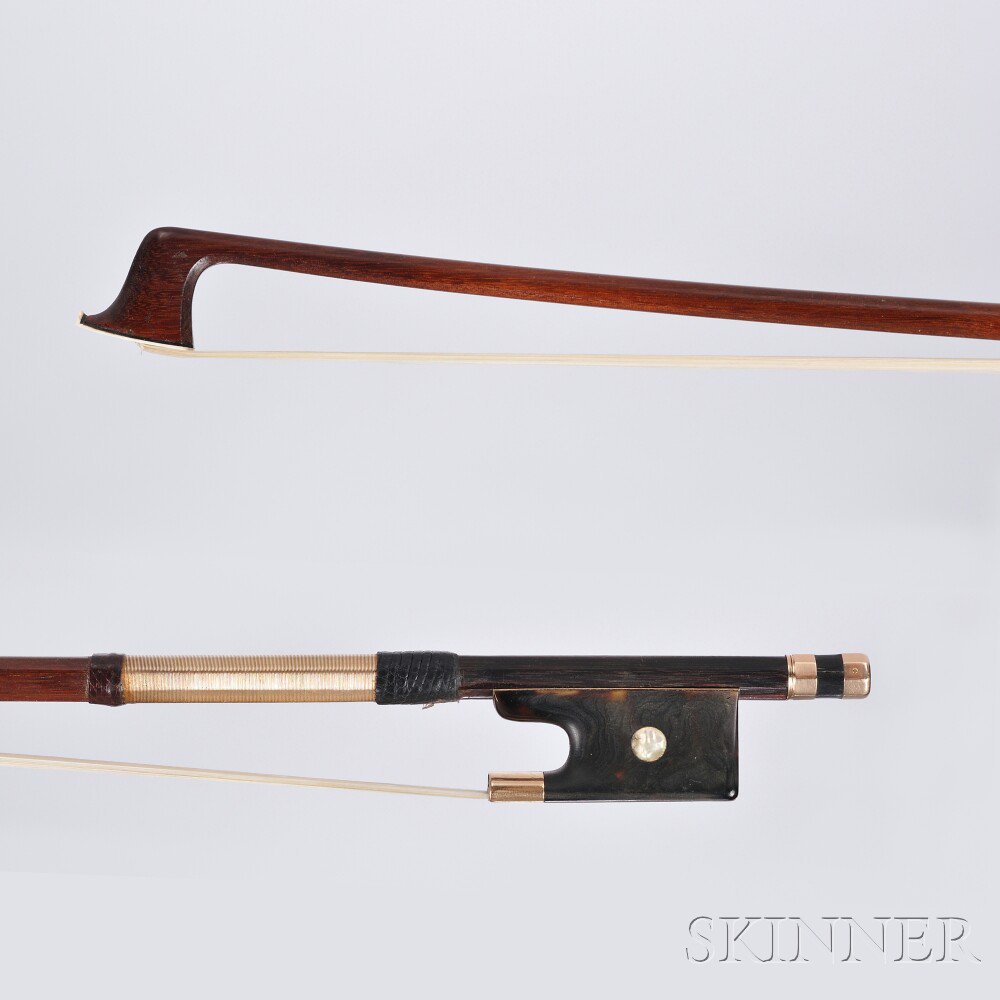 Appraisal: Gold-mounted Violin Bow the unstamped round stick with Vuillaume-style tortoiseshell