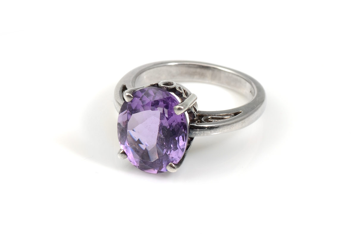 Appraisal: CT AMETHYST RING K white gold ring contains one Ct