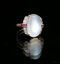 Appraisal: Ladies Art Deco Moonstone Ring 's Beautiful fashion ring centered