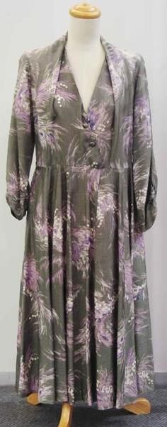 Appraisal: Day dress in floral printed grey rayon with cross over