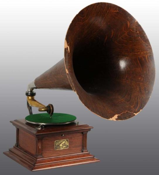 Appraisal: Victor III Phonograph Description Refinished case gold tone arm and