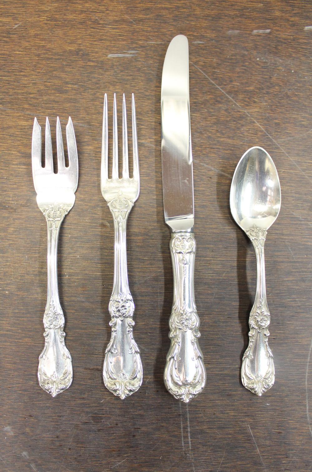 Appraisal: REED BARTON BURGUNDY STERLING SILVER FLATWARE SET pieces comprised of