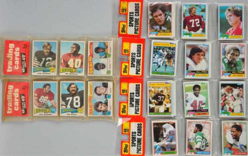 Appraisal: Lot of Topps Vintage Football Card Rak Paks Description All