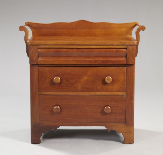 Appraisal: American Cottage Mahogany Washstand ca the rounded rectangular top with