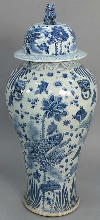 Appraisal: Palace size blue and white Chinese vase with top ht