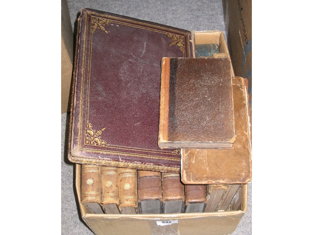 Appraisal: Box of leather bound books