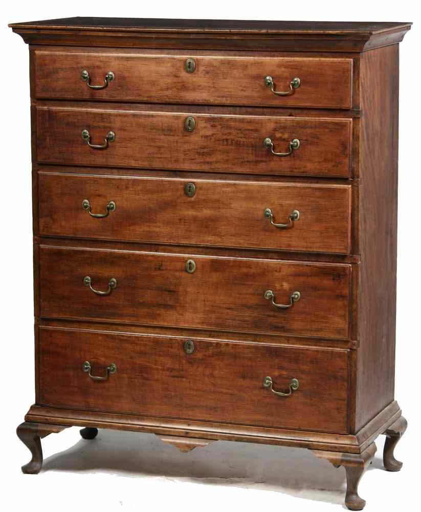 Appraisal: QUEEN ANNE COUNTRY CHEST OF DRAWERS - Open Mortise Case