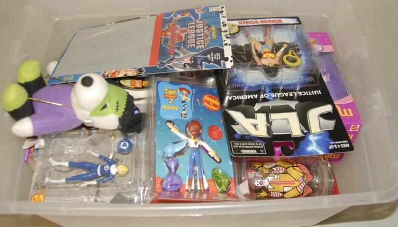 Appraisal: Lot of s- s Assorted Character Items This lot includes