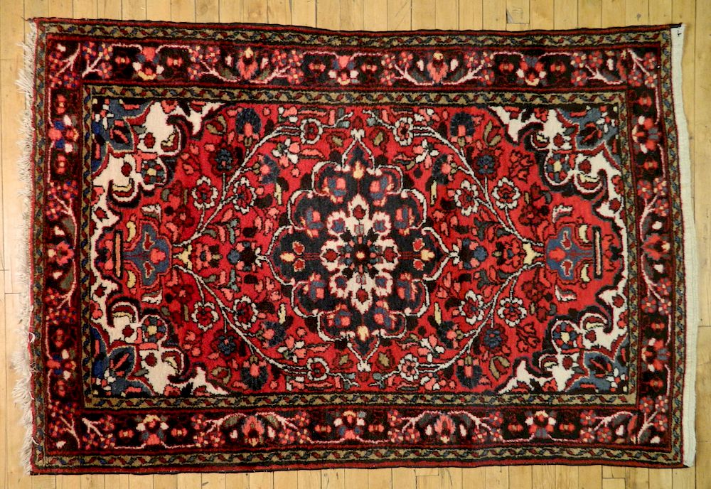 Appraisal: Oriental rug Oriental rug ' x ' ''