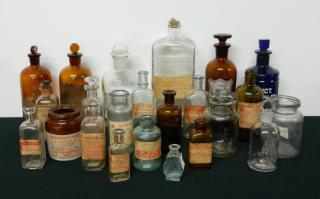 Appraisal: Apothecary and Medicine- bottles and jars