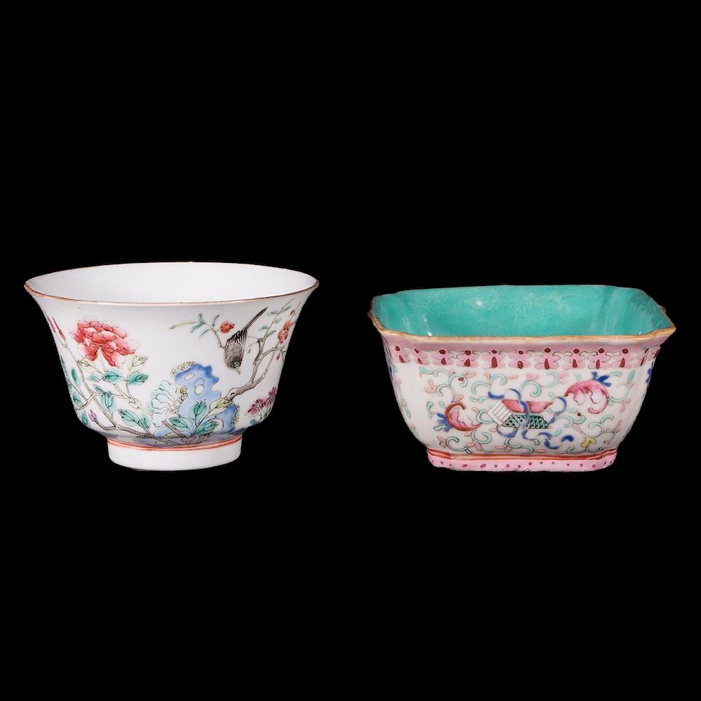 Appraisal: Two th century Chinese bowls Two th century Chinese porcelain