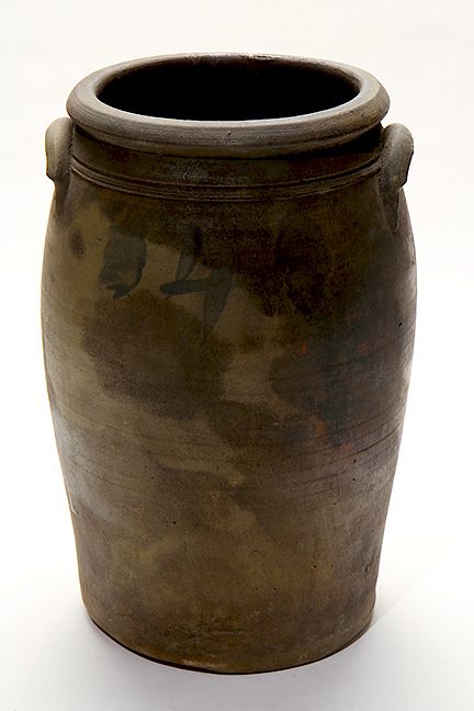 Appraisal: Unsigned Gallon Stoneware Crock Exclusive on Bidsquare Unsigned Gallon Stoneware